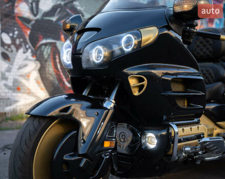 Чорний Хонда GL 1800 Gold Wing, об'ємом двигуна 0 л та пробігом 82 тис. км за 18000 $, фото 1 на Automoto.ua