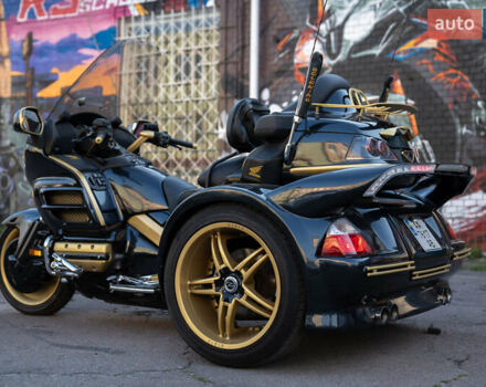 Чорний Хонда GL 1800 Gold Wing, об'ємом двигуна 0 л та пробігом 82 тис. км за 18000 $, фото 4 на Automoto.ua