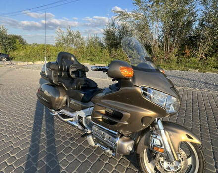 Коричневый Хонда GL 1800 Gold Wing, объемом двигателя 1.8 л и пробегом 128 тыс. км за 9600 $, фото 1 на Automoto.ua