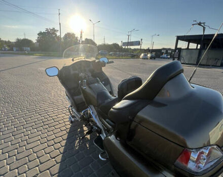 Коричневый Хонда GL 1800 Gold Wing, объемом двигателя 1.8 л и пробегом 128 тыс. км за 9600 $, фото 4 на Automoto.ua