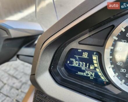 Коричневый Хонда GL 1800 Gold Wing, объемом двигателя 1.83 л и пробегом 30 тыс. км за 25500 $, фото 4 на Automoto.ua