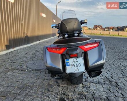 Коричневый Хонда GL 1800 Gold Wing, объемом двигателя 1.83 л и пробегом 30 тыс. км за 25500 $, фото 5 на Automoto.ua