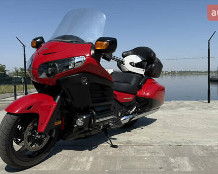 Красный Хонда GL 1800 Gold Wing, объемом двигателя 1.8 л и пробегом 35 тыс. км за 13000 $, фото 1 на Automoto.ua