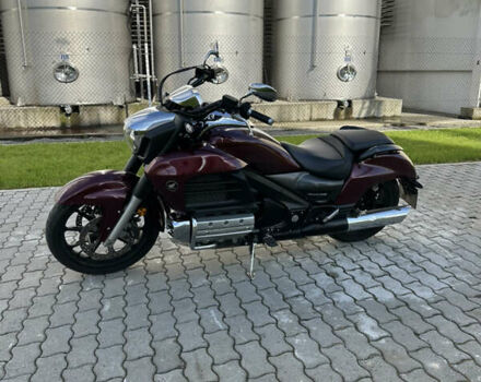 Красный Хонда GL 1800 Gold Wing, объемом двигателя 1.83 л и пробегом 20 тыс. км за 14200 $, фото 6 на Automoto.ua