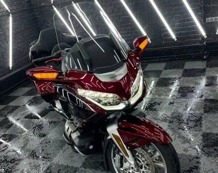 Красный Хонда GL 1800 Gold Wing, объемом двигателя 1.83 л и пробегом 40 тыс. км за 28800 $, фото 1 на Automoto.ua