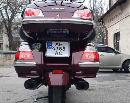 Красный Хонда GL 1800 Gold Wing, объемом двигателя 1.8 л и пробегом 41 тыс. км за 15377 $, фото 4 на Automoto.ua
