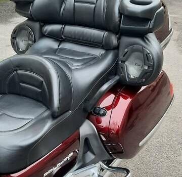 Красный Хонда GL 1800 Gold Wing, объемом двигателя 1.8 л и пробегом 41 тыс. км за 15377 $, фото 27 на Automoto.ua