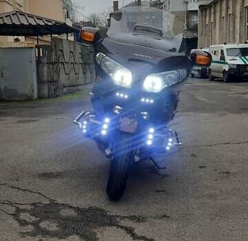 Красный Хонда GL 1800 Gold Wing, объемом двигателя 1.8 л и пробегом 41 тыс. км за 15377 $, фото 6 на Automoto.ua