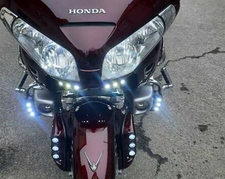 Красный Хонда GL 1800 Gold Wing, объемом двигателя 1.8 л и пробегом 41 тыс. км за 15377 $, фото 13 на Automoto.ua