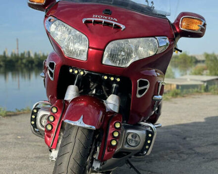 Красный Хонда GL 1800 Gold Wing, объемом двигателя 1.83 л и пробегом 82 тыс. км за 12999 $, фото 5 на Automoto.ua