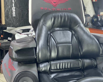 Червоний Хонда GL 1800 Gold Wing, об'ємом двигуна 0 л та пробігом 56 тис. км за 12000 $, фото 5 на Automoto.ua