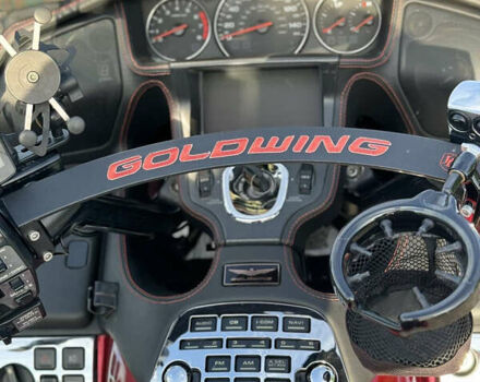 Красный Хонда GL 1800 Gold Wing, объемом двигателя 1.83 л и пробегом 82 тыс. км за 12999 $, фото 19 на Automoto.ua