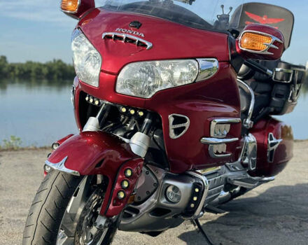 Красный Хонда GL 1800 Gold Wing, объемом двигателя 1.83 л и пробегом 82 тыс. км за 12999 $, фото 4 на Automoto.ua