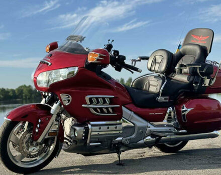 Красный Хонда GL 1800 Gold Wing, объемом двигателя 1.83 л и пробегом 82 тыс. км за 12999 $, фото 3 на Automoto.ua