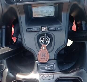 Красный Хонда GL 1800 Gold Wing, объемом двигателя 1.83 л и пробегом 85 тыс. км за 12900 $, фото 4 на Automoto.ua