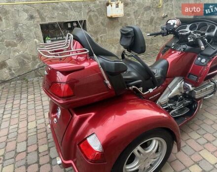 Красный Хонда GL 1800 Gold Wing, объемом двигателя 1.83 л и пробегом 36 тыс. км за 15600 $, фото 1 на Automoto.ua