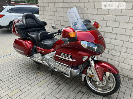 Хонда GL 1800 Gold Wing 2008 у Дніпро (Дніпропетровську) на Automoto.ua Червоний Хонда GL 1800 Gold Wing, об'ємом двигуна 1.8 л та пробігом 57 тис. км за 15000 $, фото 1 на Automoto.ua