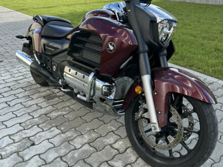 Хонда GL 1800 Gold Wing 2014 в Городке на Automoto.ua Красный Хонда GL 1800 Gold Wing, объемом двигателя 1.83 л и пробегом 20 тыс. км за 14200 $, фото 1 на Automoto.ua