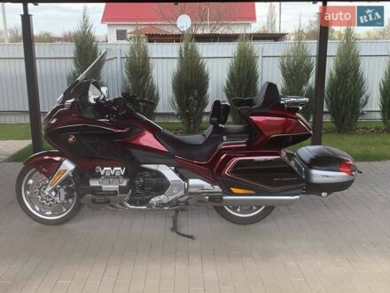 Хонда GL 1800 Gold Wing 2018 у Белой Церкве на Automoto.ua Червоний Хонда GL 1800 Gold Wing, об'ємом двигуна 1.83 л та пробігом 27 тис. км за 27000 $, фото 1 на Automoto.ua