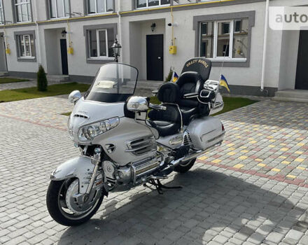 Хонда GL 1800 Gold Wing, объемом двигателя 0 л и пробегом 57 тыс. км за 11500 $, фото 2 на Automoto.ua