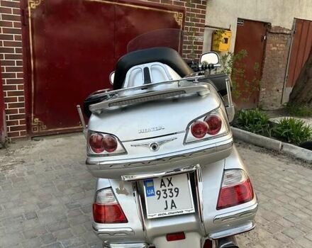 Хонда GL 1800 Gold Wing, об'ємом двигуна 0 л та пробігом 72 тис. км за 12500 $, фото 16 на Automoto.ua