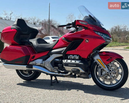 Хонда GL 1800 Gold Wing, объемом двигателя 0 л и пробегом 10 тыс. км за 25000 $, фото 4 на Automoto.ua
