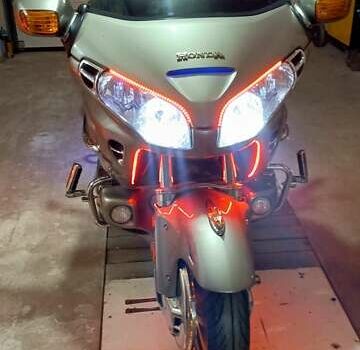 Хонда GL 1800 Gold Wing, объемом двигателя 0 л и пробегом 47 тыс. км за 9800 $, фото 8 на Automoto.ua
