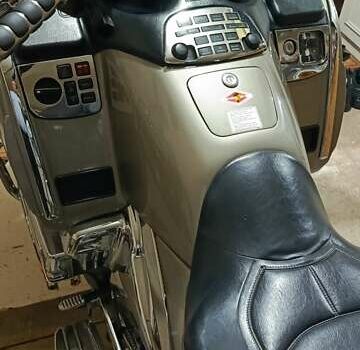 Хонда GL 1800 Gold Wing, объемом двигателя 0 л и пробегом 47 тыс. км за 9800 $, фото 7 на Automoto.ua