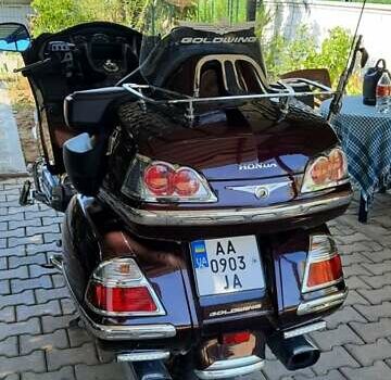 Хонда GL 1800 Gold Wing, об'ємом двигуна 1.83 л та пробігом 40 тис. км за 10800 $, фото 8 на Automoto.ua