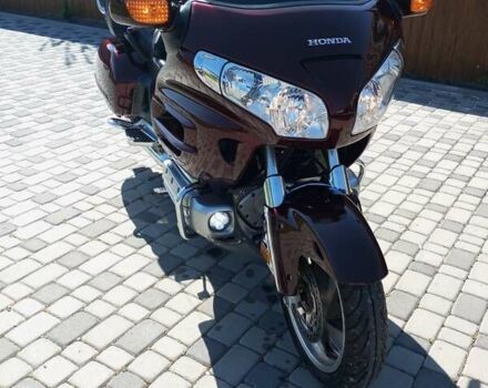 Хонда GL 1800 Gold Wing, об'ємом двигуна 0 л та пробігом 34 тис. км за 11800 $, фото 3 на Automoto.ua