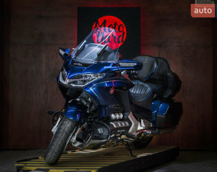 Хонда GL 1800 Gold Wing, объемом двигателя 1.8 л и пробегом 17 тыс. км за 27000 $, фото 2 на Automoto.ua