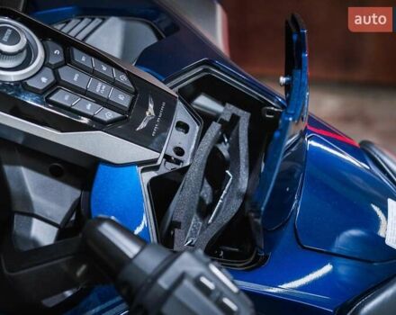 Хонда GL 1800 Gold Wing, объемом двигателя 1.8 л и пробегом 17 тыс. км за 27000 $, фото 14 на Automoto.ua