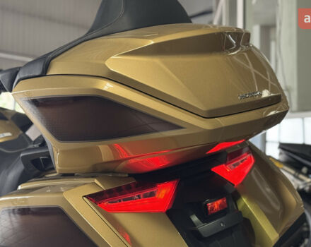 Хонда GL 1800 Gold Wing, объемом двигателя 0 л и пробегом 0 тыс. км за 37257 $, фото 26 на Automoto.ua