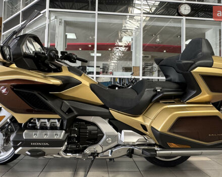 Хонда GL 1800 Gold Wing, объемом двигателя 0 л и пробегом 0 тыс. км за 37257 $, фото 4 на Automoto.ua