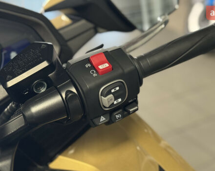 Хонда GL 1800 Gold Wing, объемом двигателя 0 л и пробегом 0 тыс. км за 37257 $, фото 12 на Automoto.ua