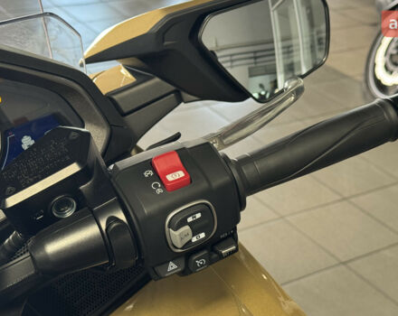 Хонда GL 1800 Gold Wing, объемом двигателя 0 л и пробегом 0 тыс. км за 37257 $, фото 13 на Automoto.ua