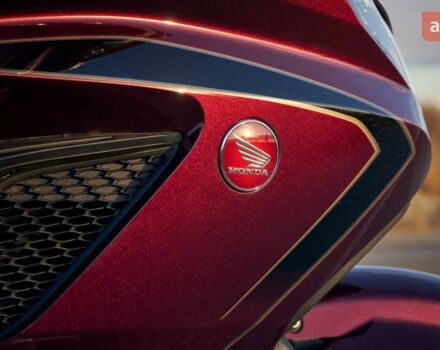 Хонда GL 1800 Gold Wing, об'ємом двигуна 0 л та пробігом 0 тис. км за 39869 $, фото 8 на Automoto.ua