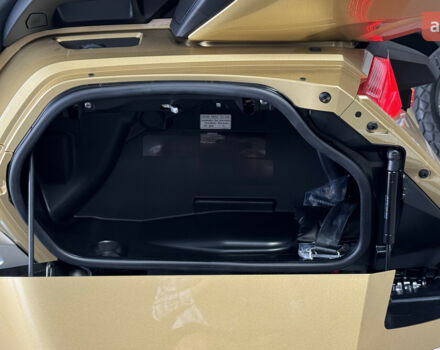 Хонда GL 1800 Gold Wing, объемом двигателя 0 л и пробегом 0 тыс. км за 37257 $, фото 29 на Automoto.ua