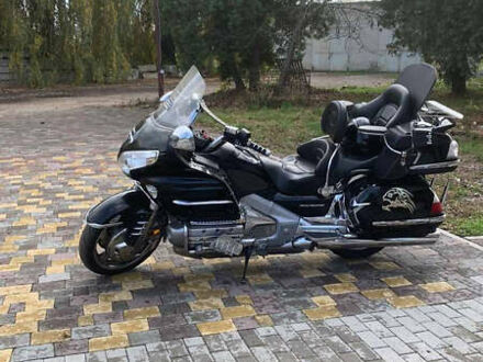 Хонда GL 1800 Gold Wing, объемом двигателя 1.8 л и пробегом 92 тыс. км за 16500 $, фото 1 на Automoto.ua