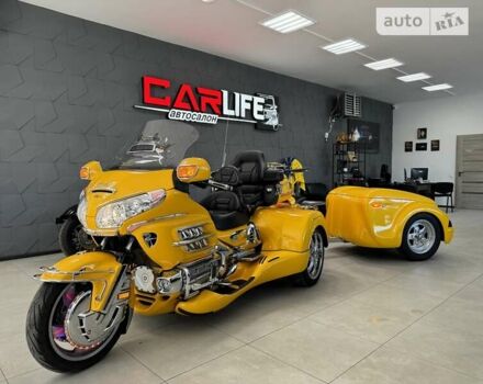 Желтый Хонда GL 1800 Gold Wing, объемом двигателя 1.8 л и пробегом 12 тыс. км за 25500 $, фото 3 на Automoto.ua