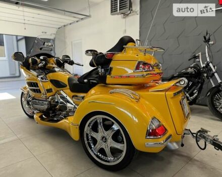 Желтый Хонда GL 1800 Gold Wing, объемом двигателя 1.8 л и пробегом 12 тыс. км за 25500 $, фото 15 на Automoto.ua