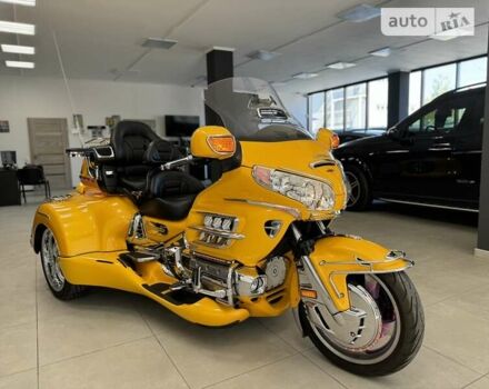 Желтый Хонда GL 1800 Gold Wing, объемом двигателя 1.8 л и пробегом 12 тыс. км за 25500 $, фото 11 на Automoto.ua