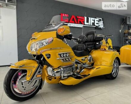 Желтый Хонда GL 1800 Gold Wing, объемом двигателя 1.8 л и пробегом 12 тыс. км за 25500 $, фото 4 на Automoto.ua