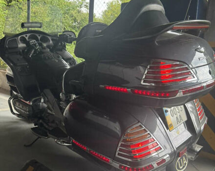 Серый Хонда GL 1800 Gold Wing, объемом двигателя 1.8 л и пробегом 53 тыс. км за 10500 $, фото 7 на Automoto.ua