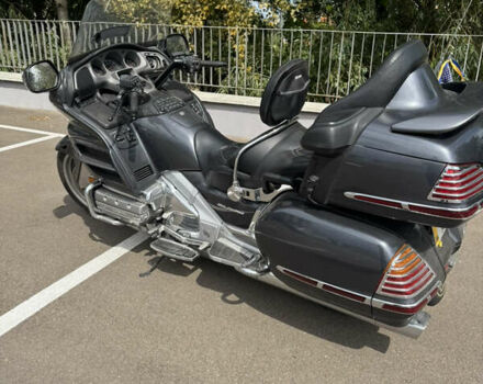 Серый Хонда GL 1800 Gold Wing, объемом двигателя 1.8 л и пробегом 53 тыс. км за 10500 $, фото 3 на Automoto.ua