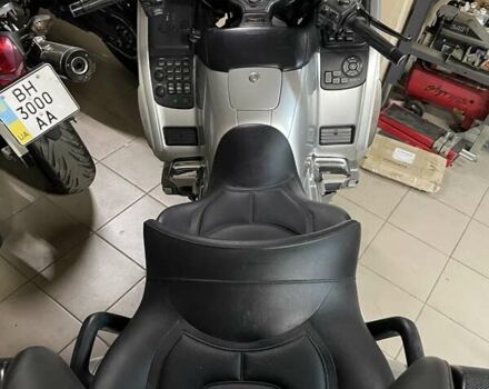 Серый Хонда GL 1800 Gold Wing, объемом двигателя 1.8 л и пробегом 135 тыс. км за 9000 $, фото 2 на Automoto.ua