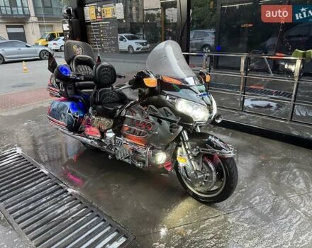 Сірий Хонда GL 1800 Gold Wing, об'ємом двигуна 0 л та пробігом 16 тис. км за 14500 $, фото 13 на Automoto.ua