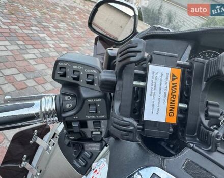 Серый Хонда GL 1800 Gold Wing, объемом двигателя 1.8 л и пробегом 16 тыс. км за 14999 $, фото 9 на Automoto.ua