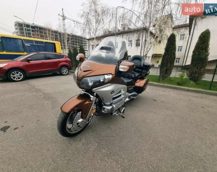 Серый Хонда GL 1800 Gold Wing, объемом двигателя 1.8 л и пробегом 38 тыс. км за 17000 $, фото 5 на Automoto.ua