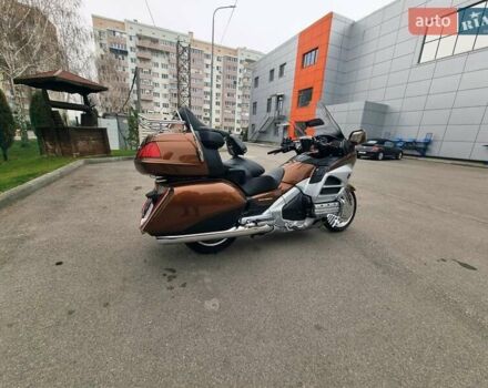 Серый Хонда GL 1800 Gold Wing, объемом двигателя 1.8 л и пробегом 38 тыс. км за 17000 $, фото 3 на Automoto.ua